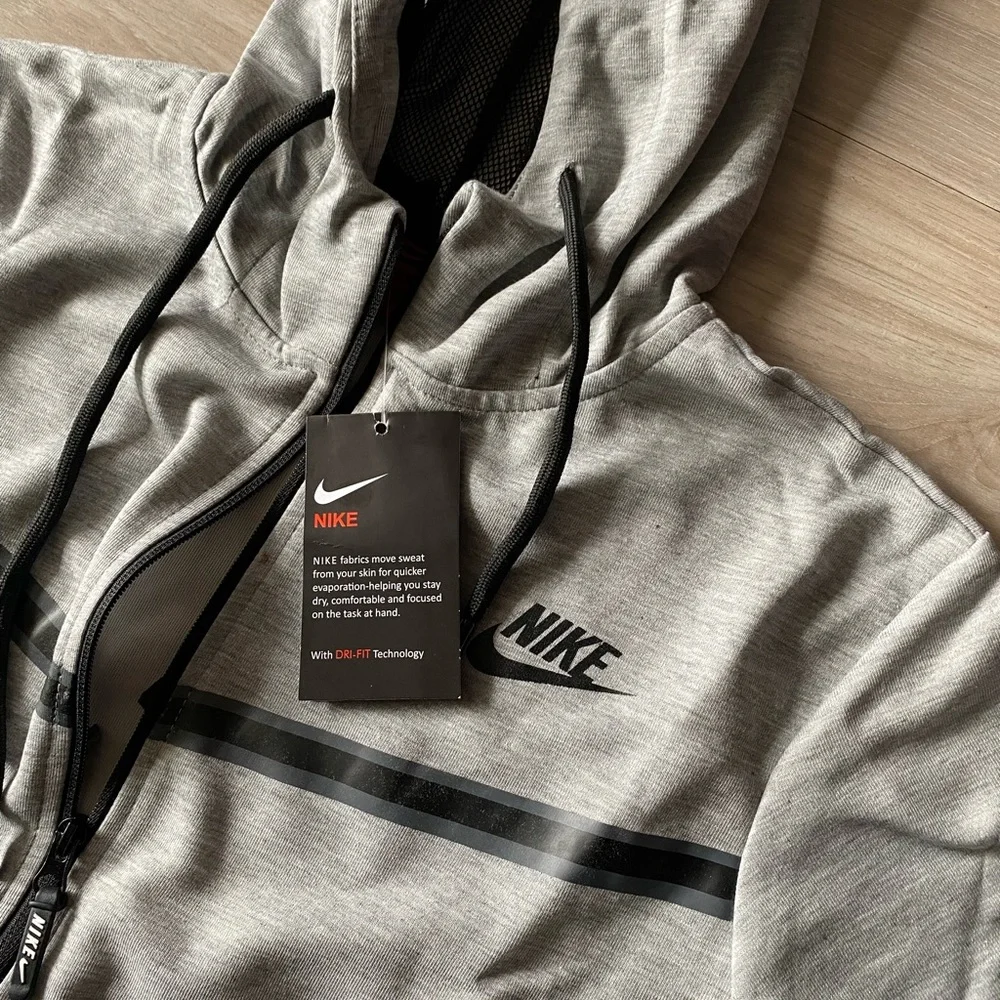 Grey Nike set - Picture 4 of 14